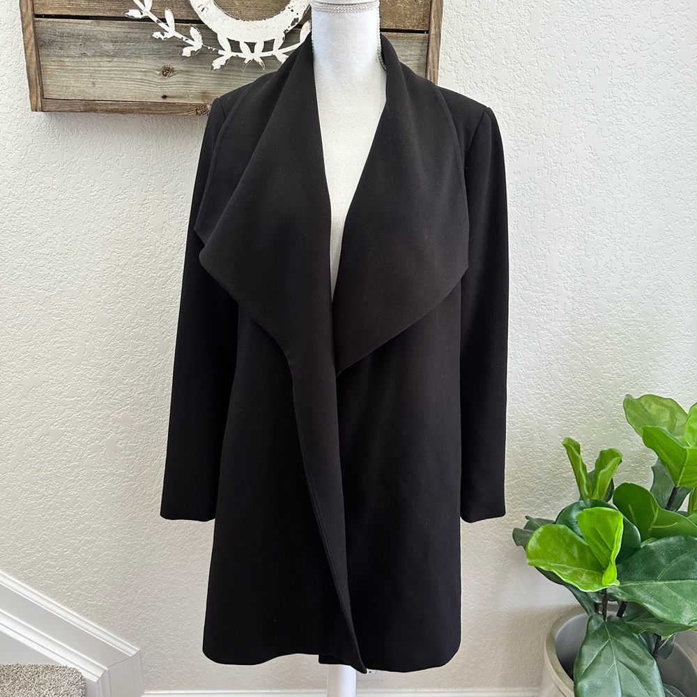 Lauren Ralph Lauren black lined open front coat ladies size M Missing Belt
